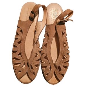 LA PLUME- Tan Wedge Sandals- Size 38